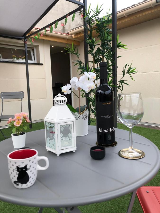 Апартаменты Paris-Eiffel, Bienvenue -Terrasse -Netflix Пантен Экстерьер фото